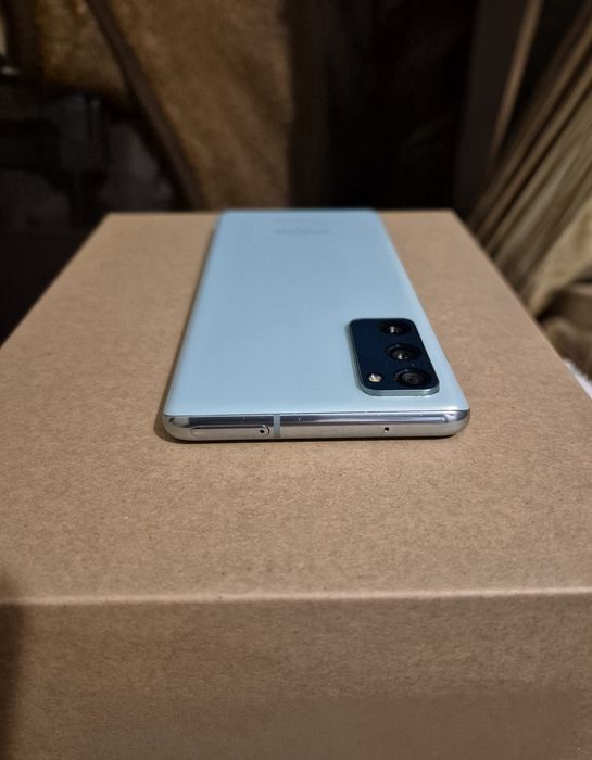 Samsung Galaxy S20 FE 8/256 SM-G780G/DS