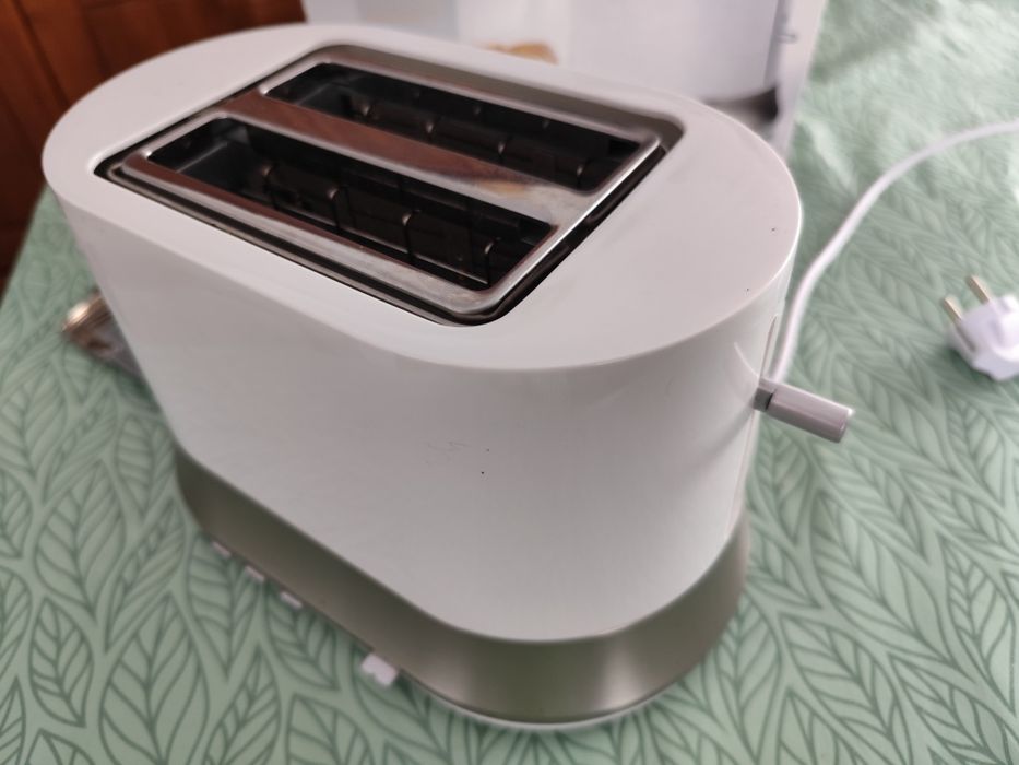 Electric Toaster430583243332669441