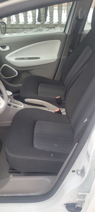 Продам Renault zoe