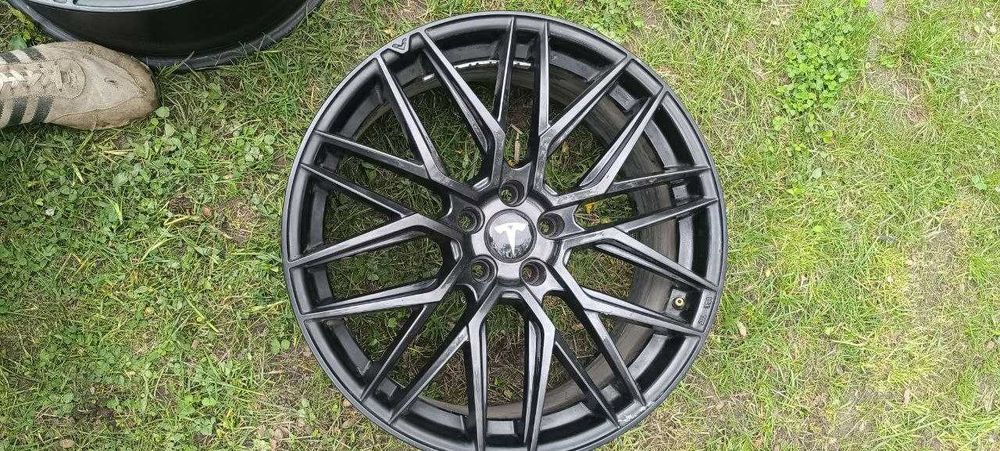Продам диски 5,110 R19