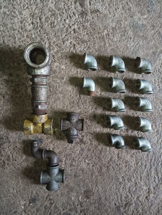 Фітинги Угол 90 градусів різьба 1/2