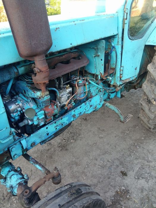 Продам трактор Т-40 повністю робочий.Без документів . Гаражне зберіган