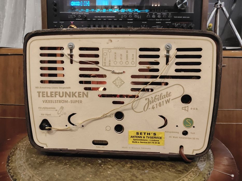 Radio lampowe Telefunken Jubilate 88-101 FM