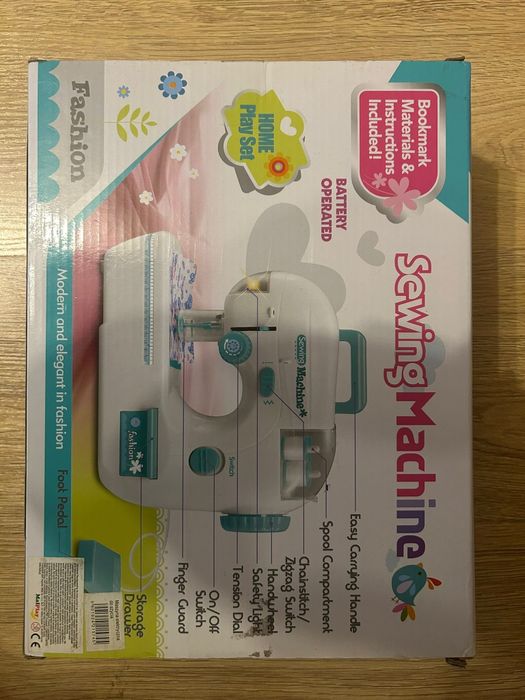 Zabawkowa maszyna do szycia