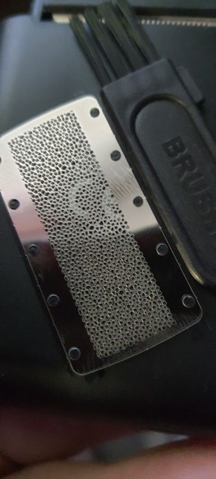 Продам новую аккумуляторную бритву