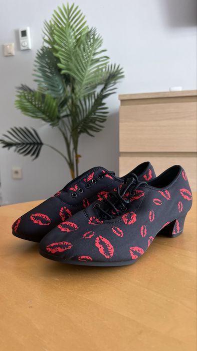 Sprzedam stylowe buty do tańca