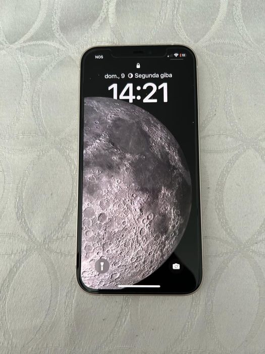 Iphone 12 usado, em muito bom estado