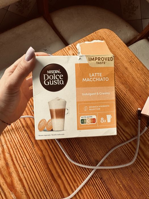 Капсулы для кофемашины Dolce Gusto — Latte Macchiato и KitKat