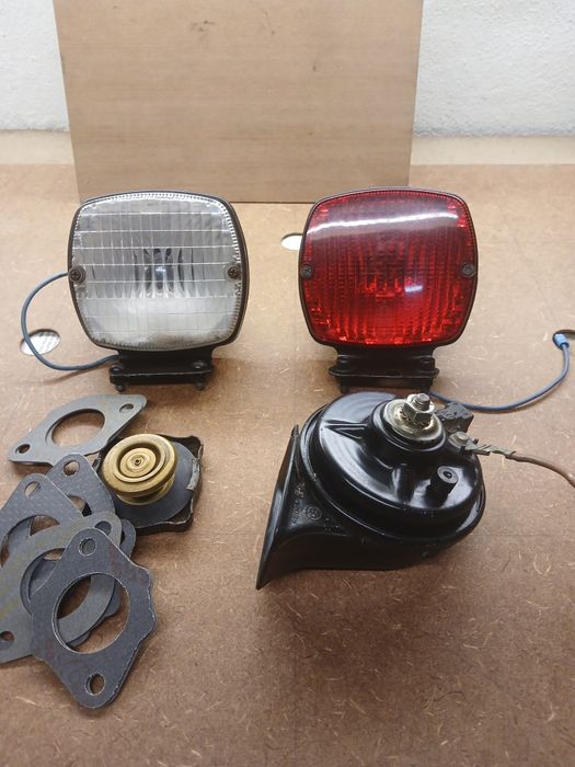 Peças diversas de  automóvel