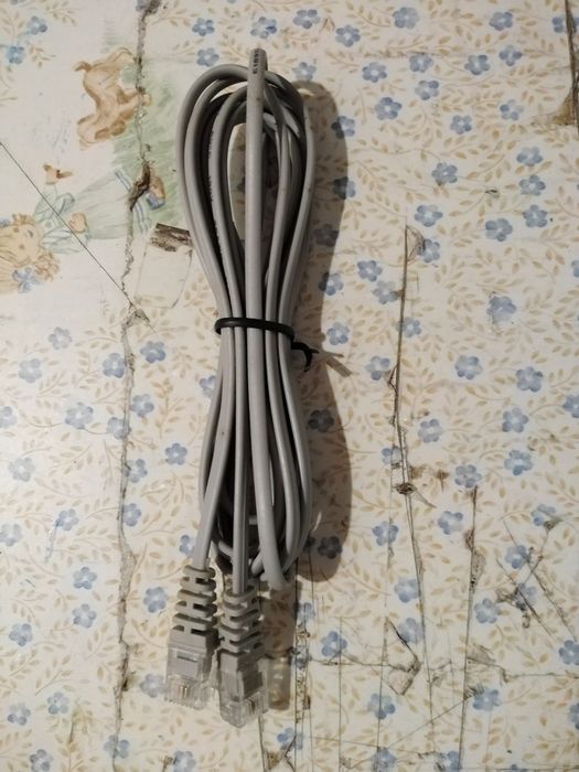 Vendo cabo de novo para telefone bom estado