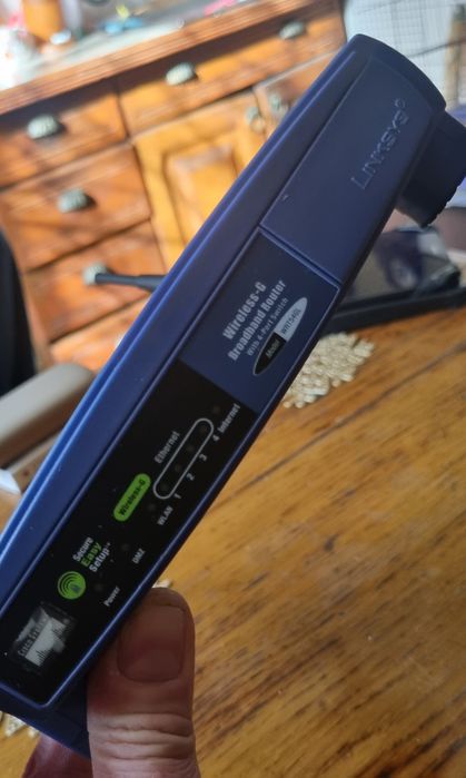Продам  Wi-Fi  роутер  Linksys  WRT 54 GL
