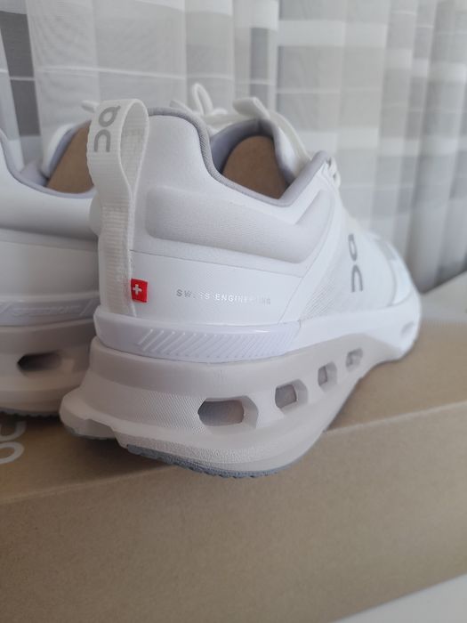 Кросівки On Cloudnova X (39р)