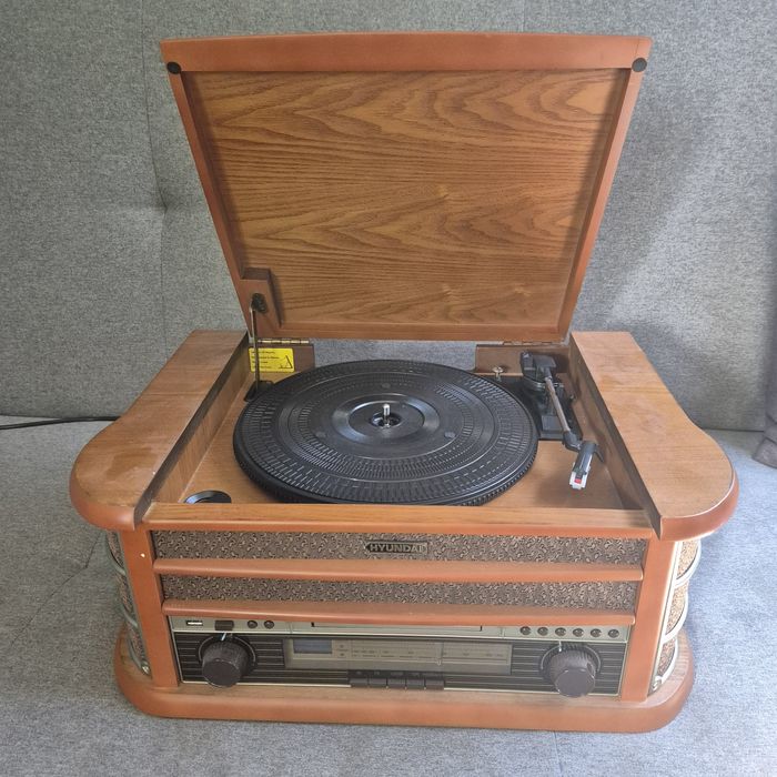 Gramofon Hyundai RTCC513RIP