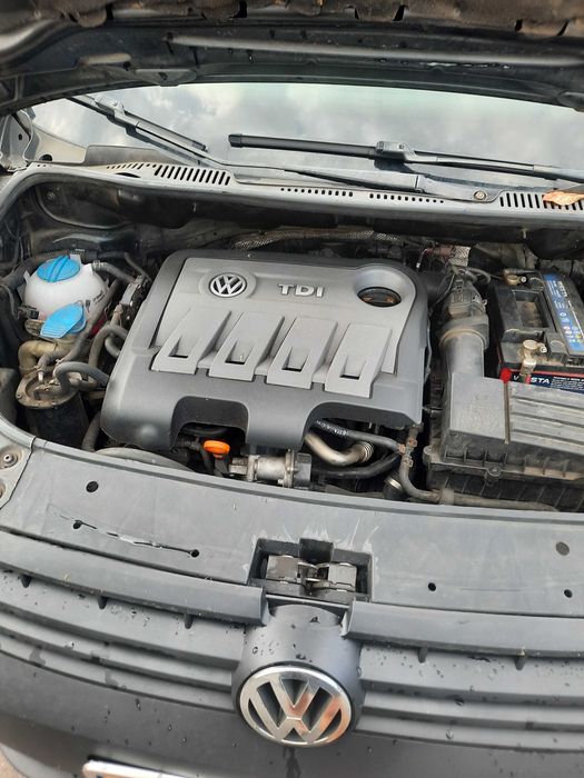 Продам фольксваген кадді 1.6 тді 7 місць