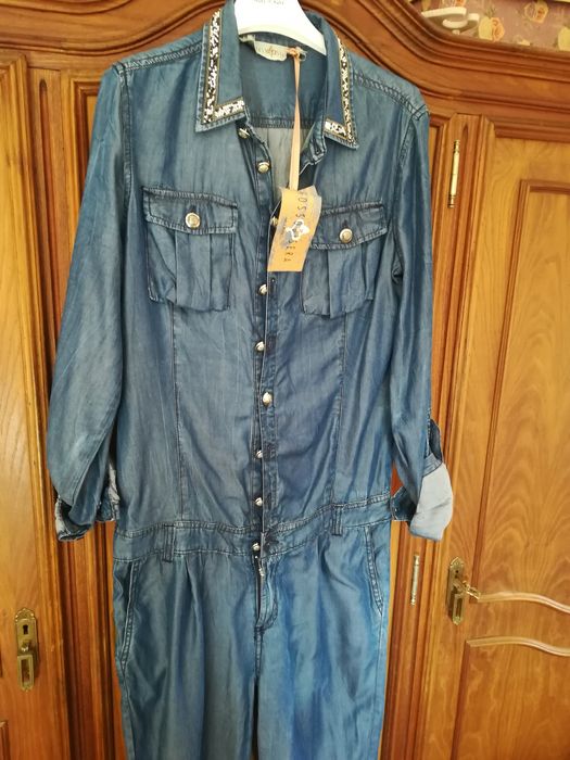 Macacão de ganga da marca Rossodisera