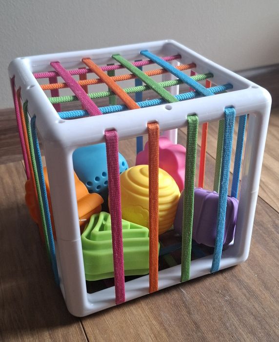 Chicco farma grająca, Fat Brain Toys sorter, Ikea wbijak