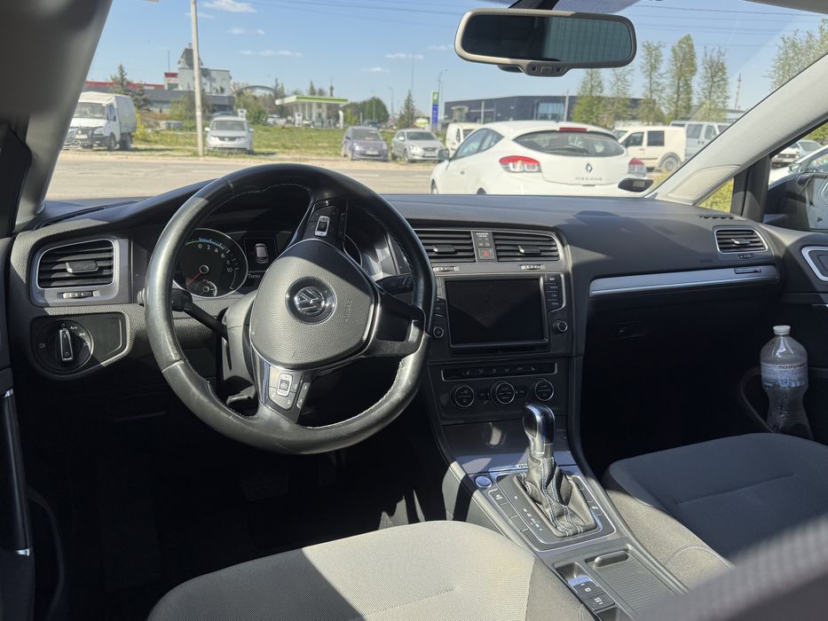 Volkswagen e-Golf
