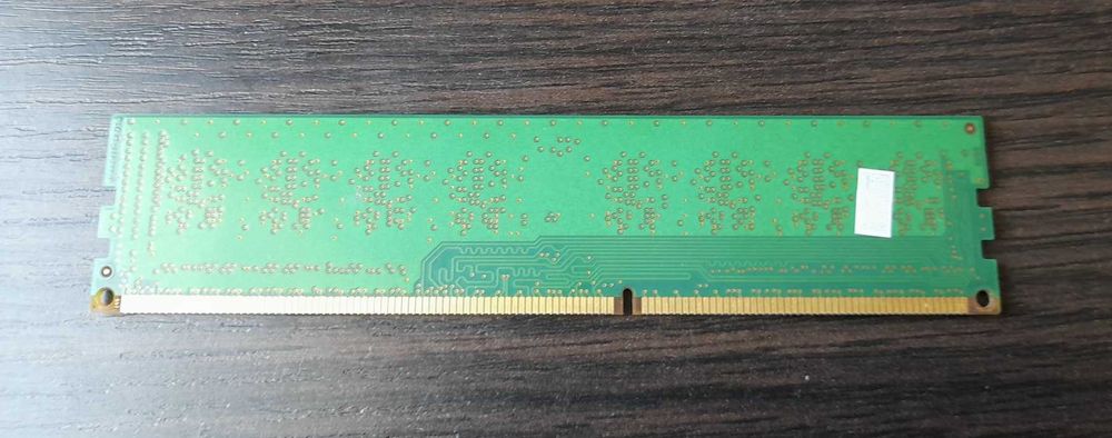Плата оперативной памяти на 1 GB, DDR2