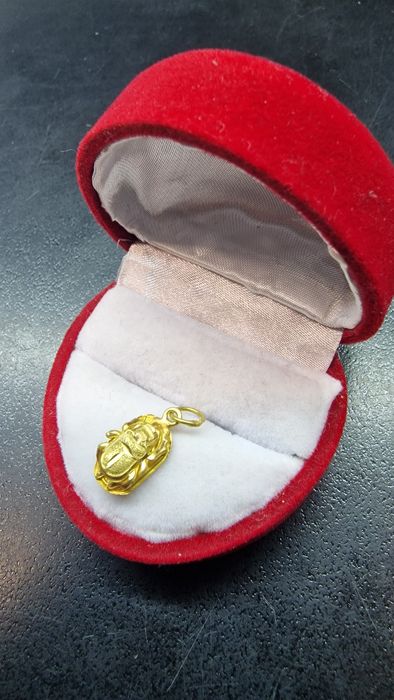 ZŁOTY wisiorek zawieszka 14K pr.585 skarabeusz Komis Madej Sosnowiec