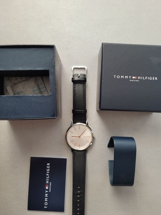 Zegarek damski Tommy.