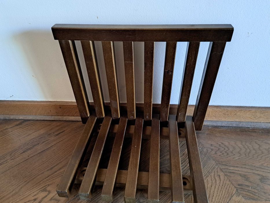 Bambusowe składane siedzisko montowane do ściany. Ławka prysznicowa