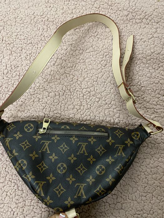 Bolsa LV de cintura ou de peito