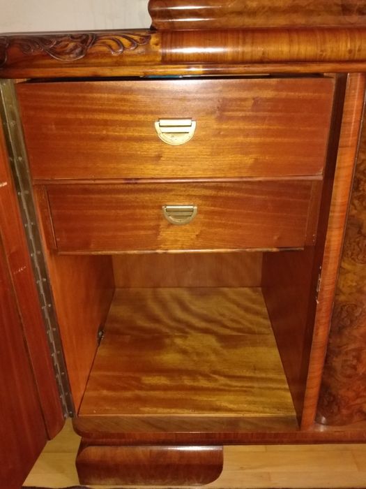 Bufet Art Deco z nadstawką