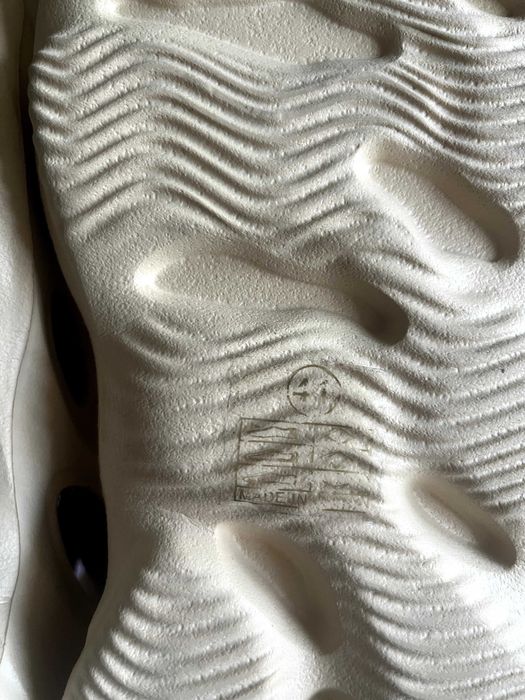 Жіночі сандалі Adidas Yeezy Foam Runner крокси раннери
