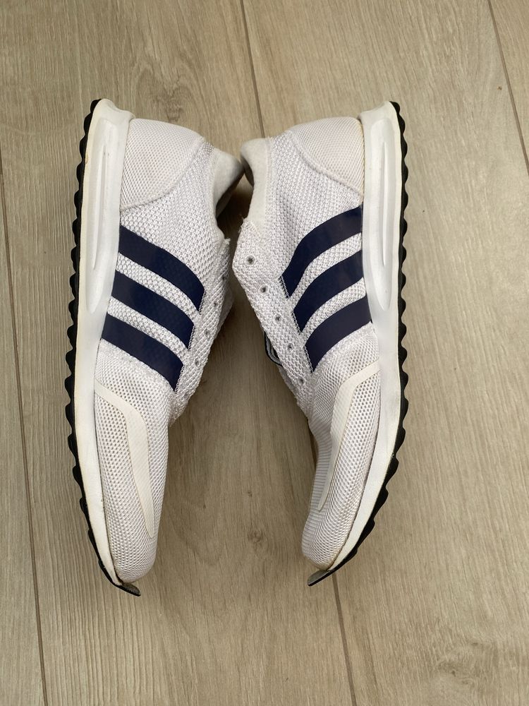 Adidas continental 43 hotsell
