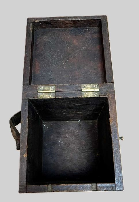 Caixa militar antiga madeira maciça