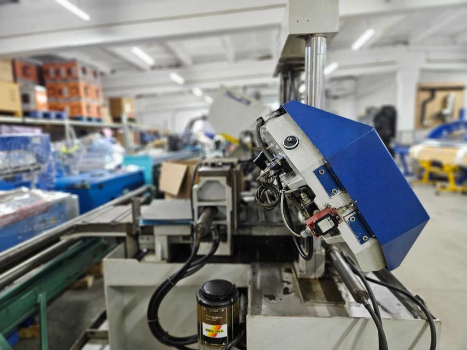 Автоматичний стрічкопильний верстат Behringer - HBP 263 A/CNC