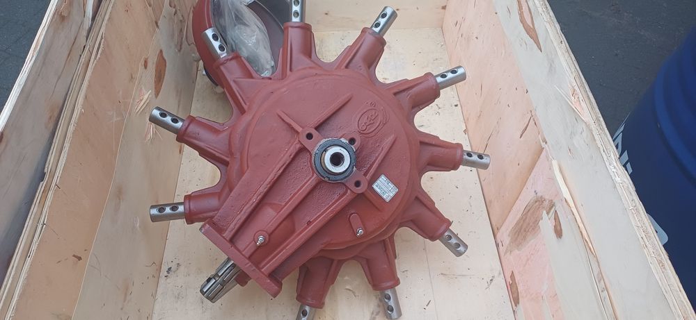 Przekładnia zgrabiarki 11-ramenna karuzela CMR