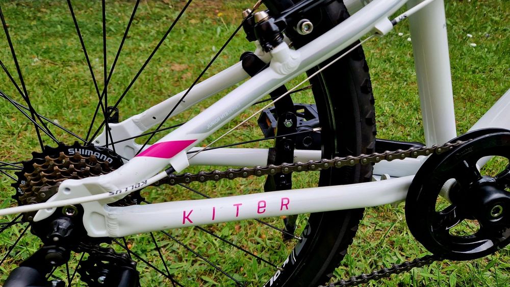 Rower dziewczęcy Kellys 24”