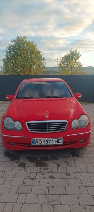Mercedes c180 w203 мерседес на повному ходу бензин механіка