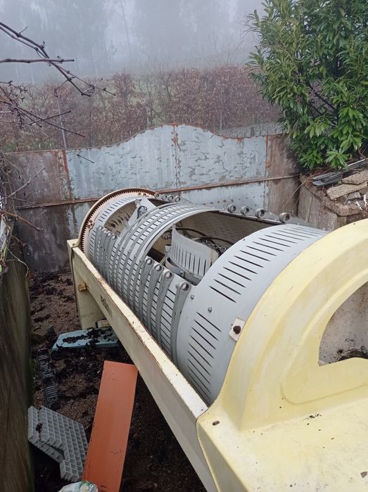 Prensa de vinho Vaslin usada