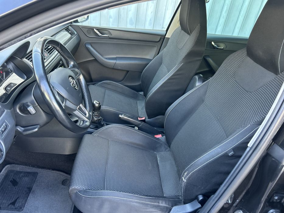 Skoda Rapid Spaceback 1.6Tdi 90cv - 107.000kms