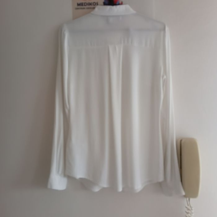 Biała koszula rozm.32, marki Mohito.