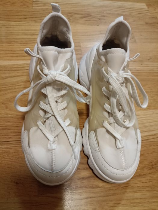 Кросівки білі жіночі 36 розмір 23.5 см стелька