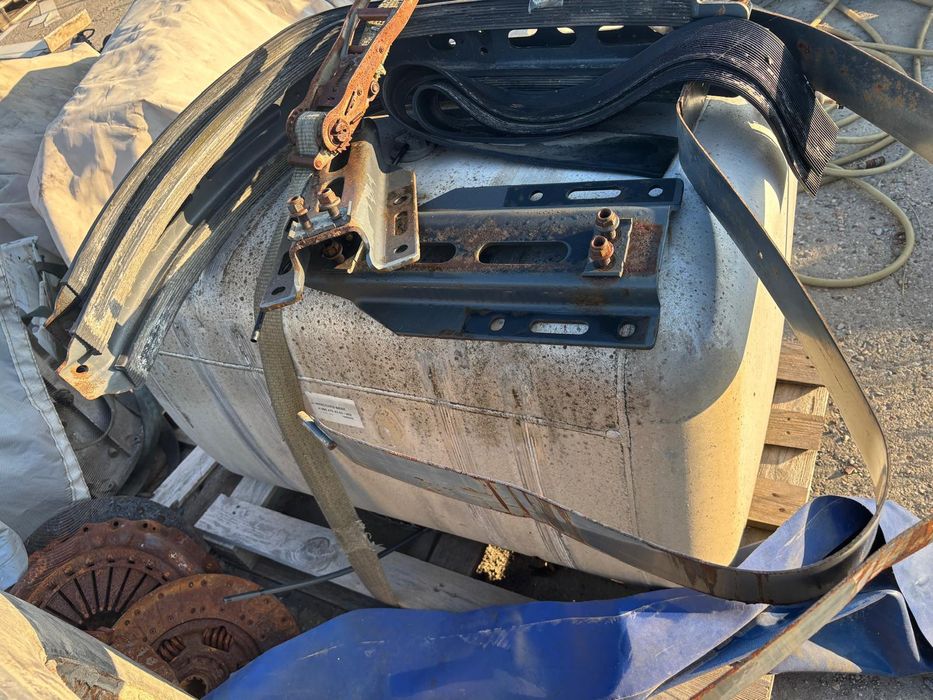 Zbiorniki Volvo Mercedes