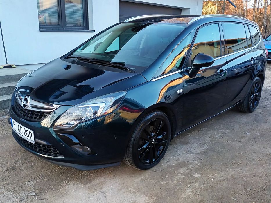 Opel Zafira 1.4 benz. 140 KM / BOGATE WYPOSAŻENIE / 130 tys. km /  Z NIEMIEC