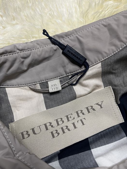 Непромокаемый тренч burberry brit оригинал  xxl бежевый полиэстер