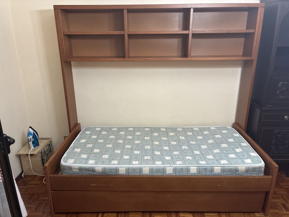 Vendo cama estudio em madeira