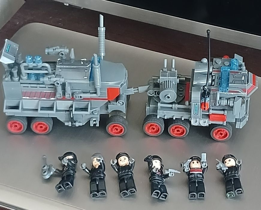 Конструктор Sluban, Command Car, Space War,плюс бонус.