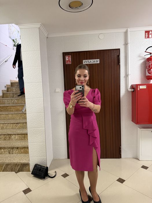 Przepiekna sukienka kolor fuksja szyta na miare