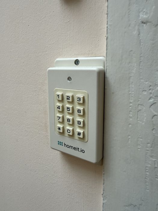 Sistema de Abertura de Portas Inteligente . Homeit . 6 uni