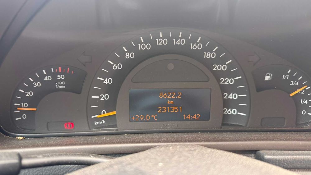 Mercedes-Benz C 270 CDI Classic — photo 4