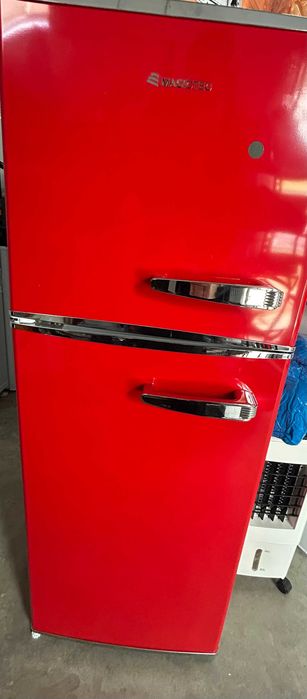 Lodówka Magictec chłodziarko zamrażarka MDFR 120 czerwona