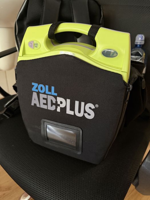 Defibrylator AED zoll Plus / po angielsku