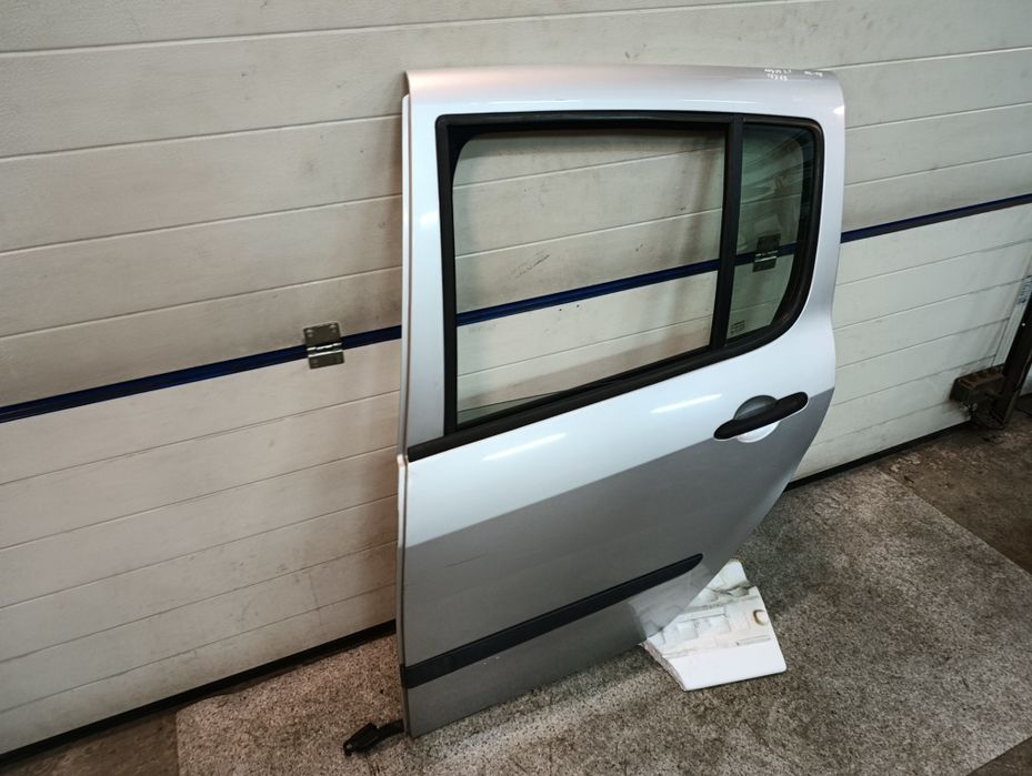 Renault Modus 04-08r drzwi lewe lewy tył tylne TED 69