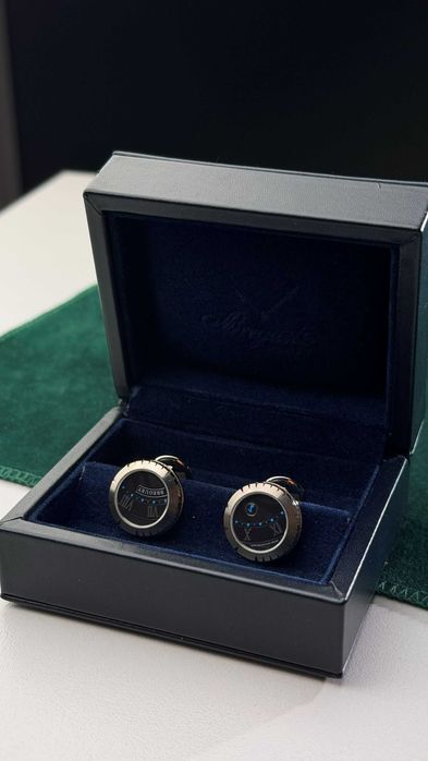 Золотые запонки Breguet
